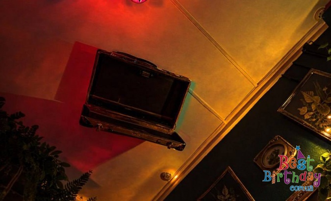 День рождения в квест-комнате Хижина колдуньи